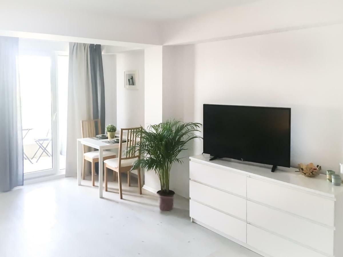 Airport Residence - Across From Otopeni Airport Extérieur photo