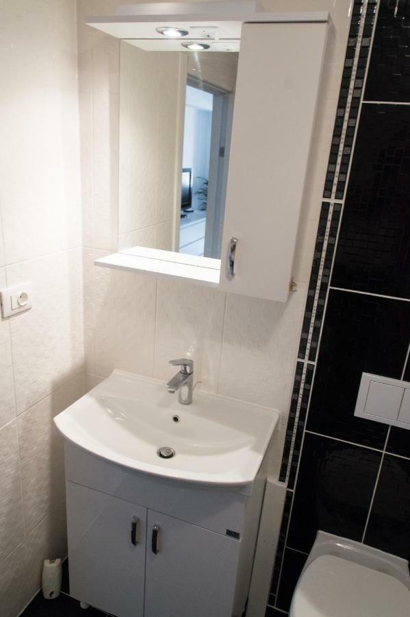 Airport Residence - Across From Otopeni Airport Extérieur photo