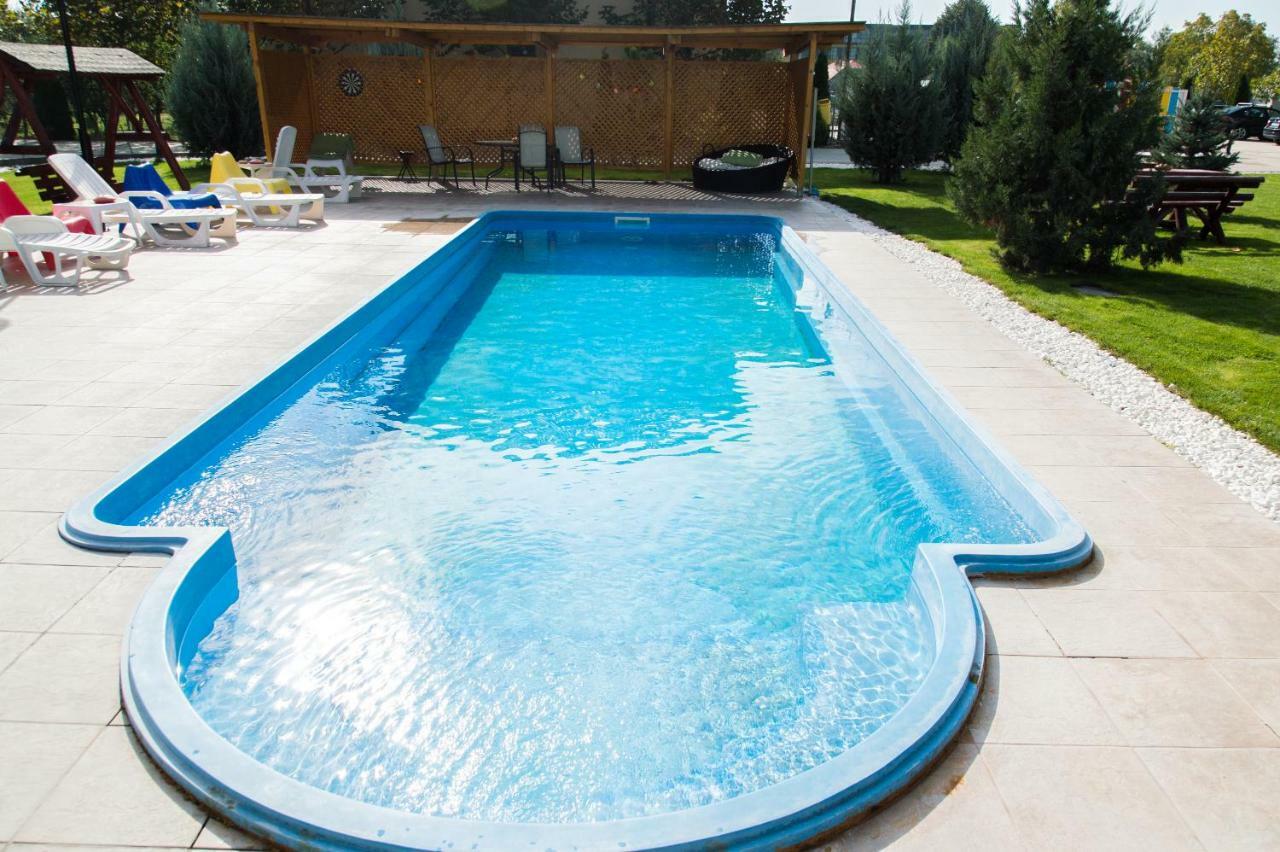 Airport Residence - Across From Otopeni Airport Extérieur photo